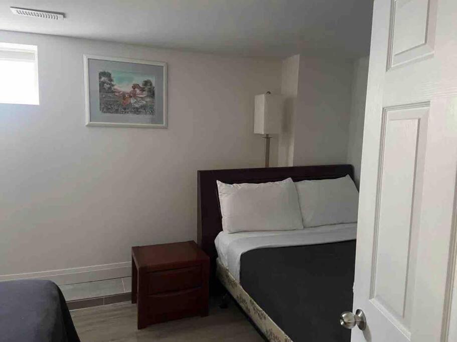 Modern House Newly Furnished 3 Mins Drive To Fall Niagara Falls Esterno foto