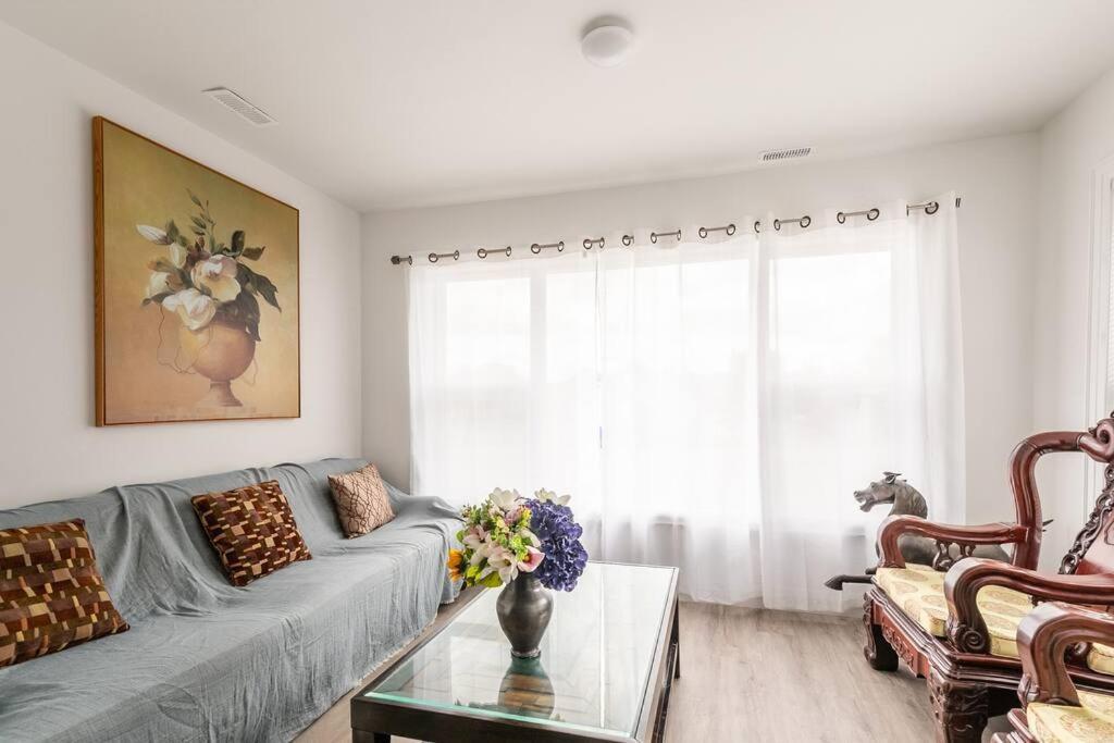 Modern House Newly Furnished 3 Mins Drive To Fall Niagara Falls Esterno foto