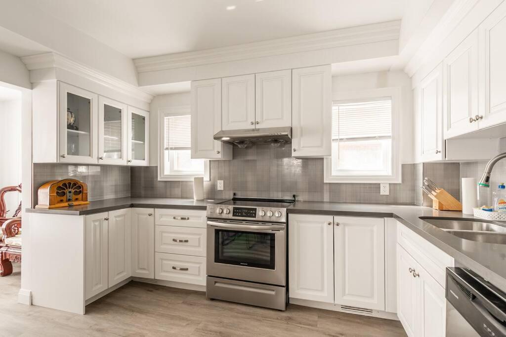 Modern House Newly Furnished 3 Mins Drive To Fall Niagara Falls Esterno foto